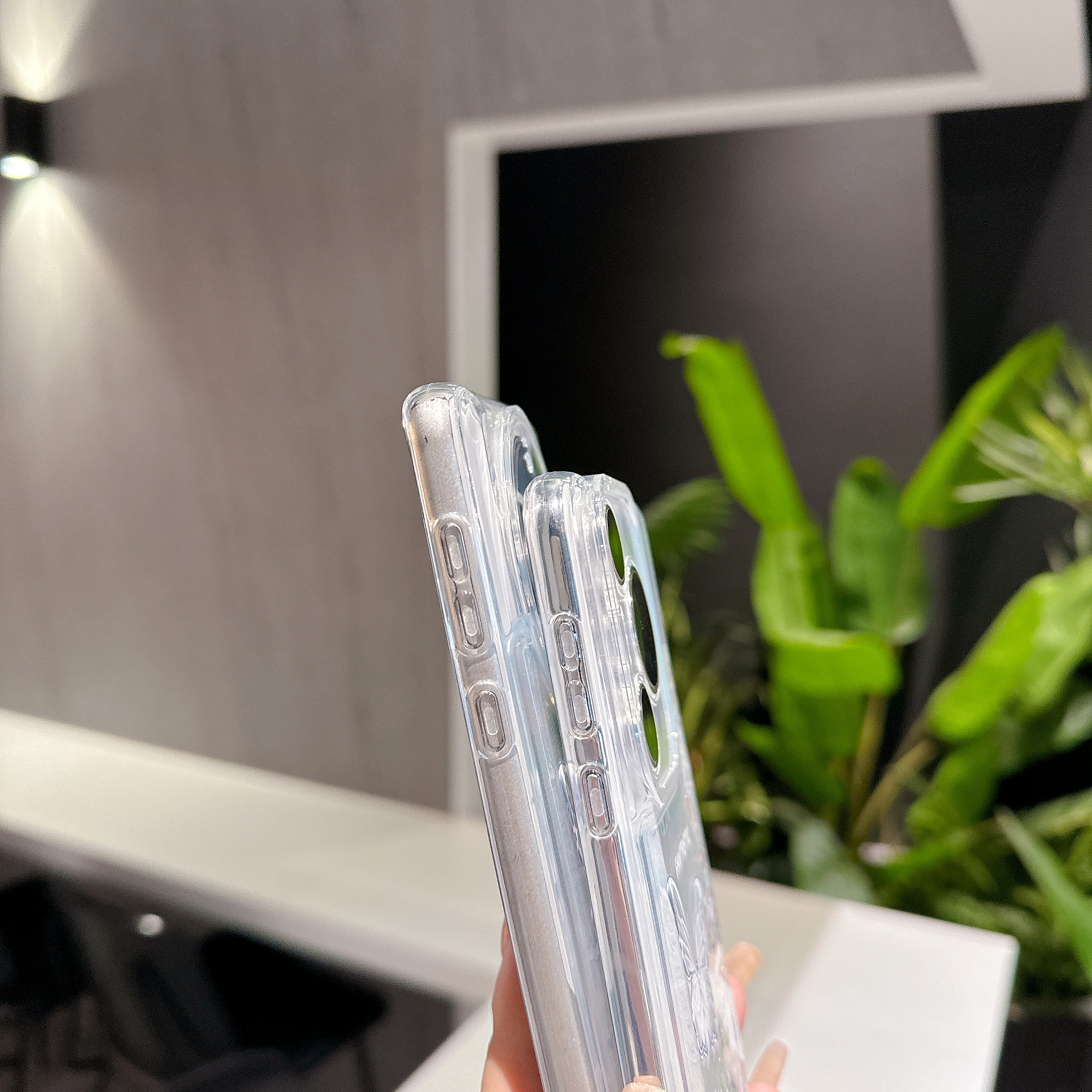 Shockproof Clear Glitter Quick - đánh giá và giá Phone Cases Ysl